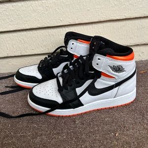 Air Jordan 1 Retro High OG GS Electro Orange